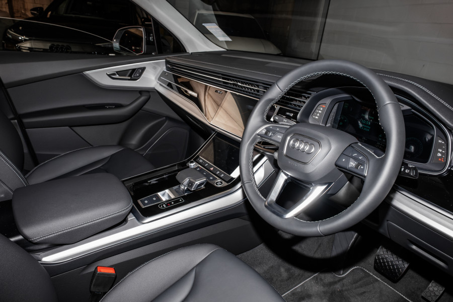 2025 MY26 Audi Q7 4M TDI 170kW SUV