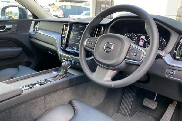 2020 Volvo XC60 UZ T5 Momentum Suv Image 3
