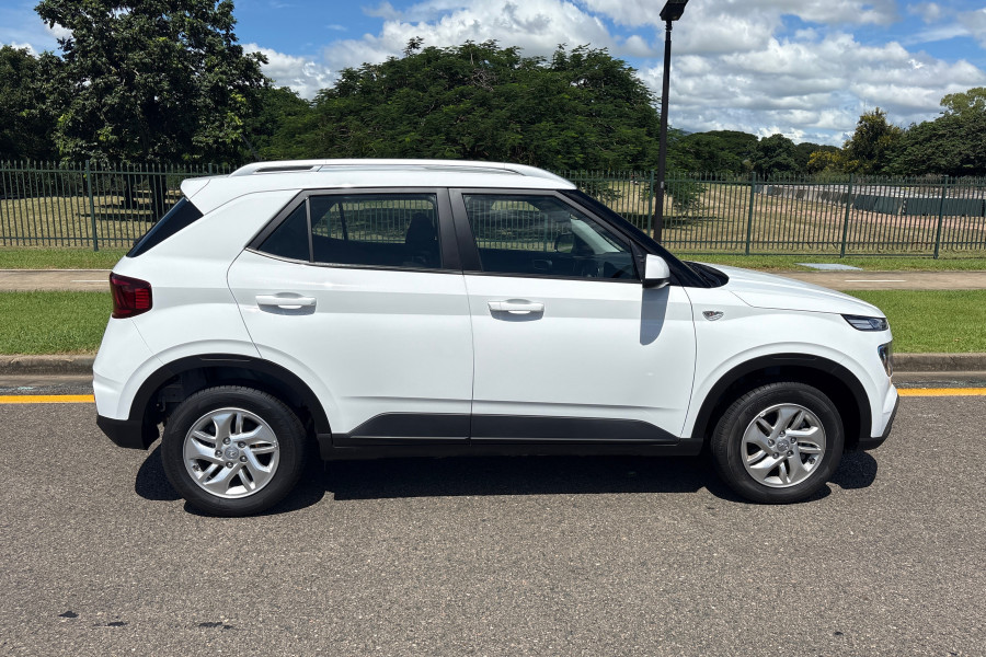 2024 Hyundai Venue QX.V5  SUV Image 8
