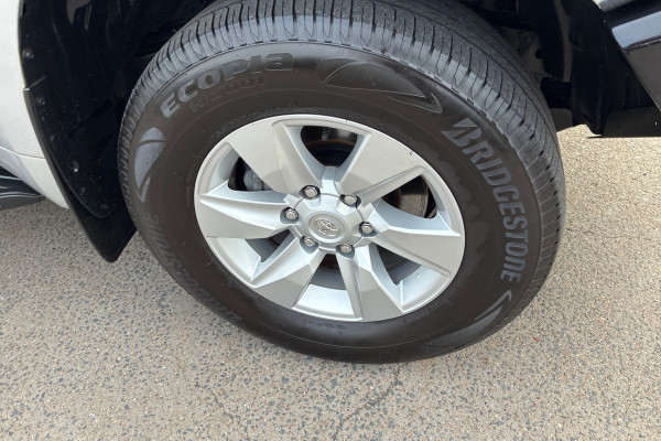 2019 Toyota LandCruiser Prado GDJ150R GXL SUV Image 10