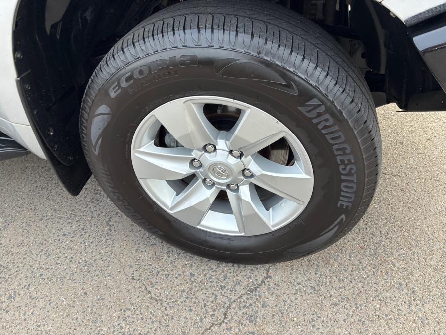 2019 Toyota LandCruiser Prado GDJ150R GXL SUV Image 10