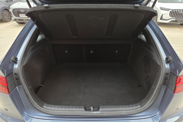 2019 MY20 Kia Cerato BD GT Hatch Image 11