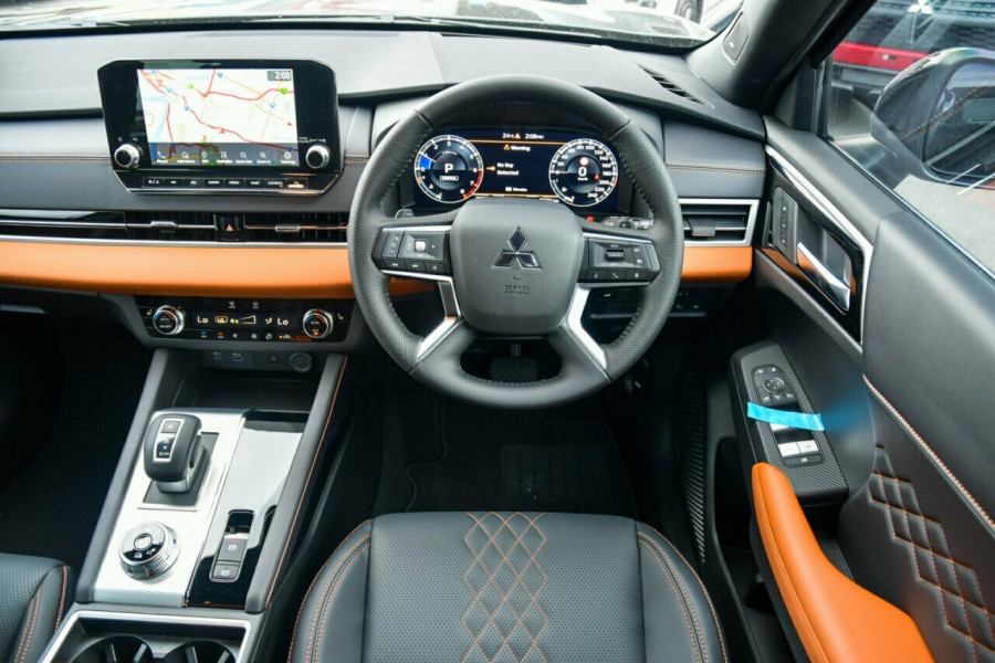 2023 Mitsubishi Outlander ZM Exceed Tourer SUV Image 11