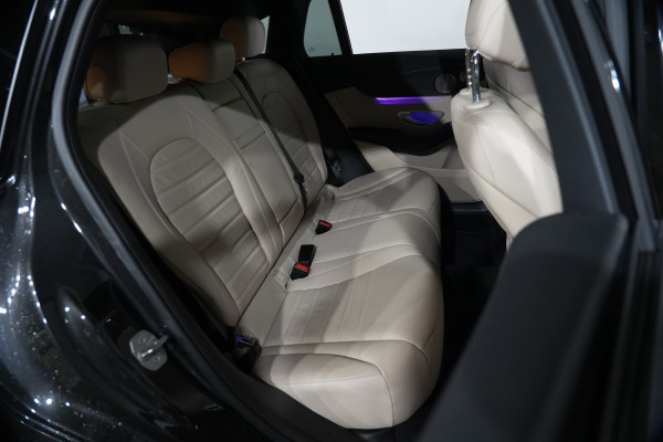 2020 Mercedes-Benz EQC EQC400 SUV Image 28