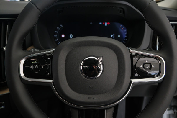 2026 Volvo XC60 UZ Plus B5 Bright SUV Image 14