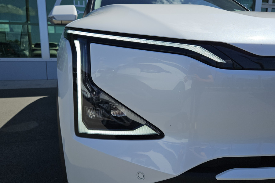 2024 MY25 Kia EV5 OVc Air Long Range SUV Image 9