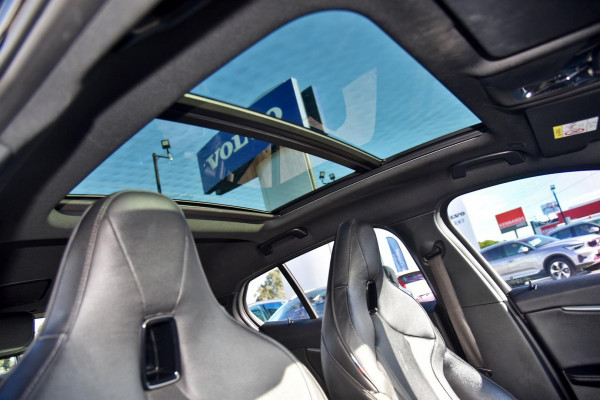 2021 BMW 1 Series F40 M135i xDrive Hatch Image 5