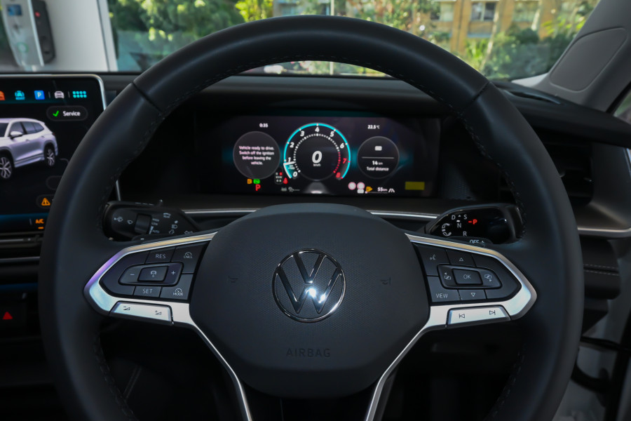 2025 Volkswagen Tayron R4 110TSI Life SUV