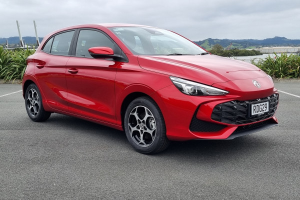 2025 MG 3 MG3 1.5petrol/ cvt/ excite Hatch