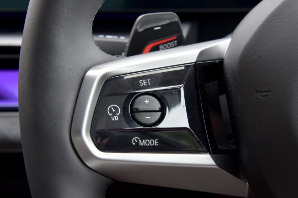 2025 BMW 5 Series G60 520i M Sport Sedan image 11