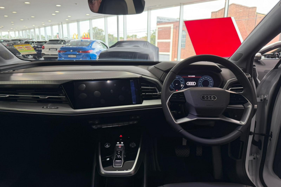 2025 Audi Q4 e-tron F4 45 SUV