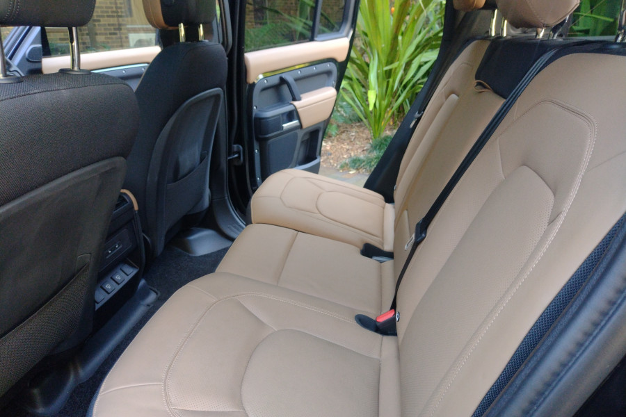 2025 MY25.5 Land Rover Defender L663 110 D350 X-Dynamic HSE SUV
