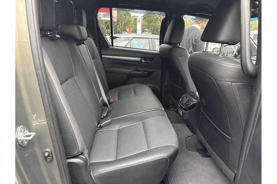 2024 Toyota HiLux GUN126R Rogue 48V Ute Image 13