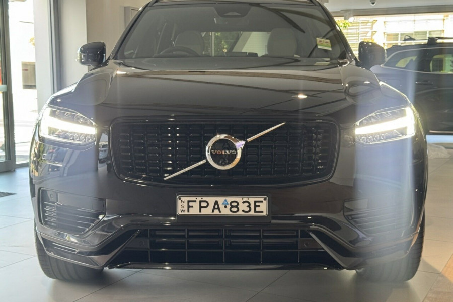 2024 MY25 Volvo XC90 L Series Ultra T8 Plug-In Hybrid SUV Image 9