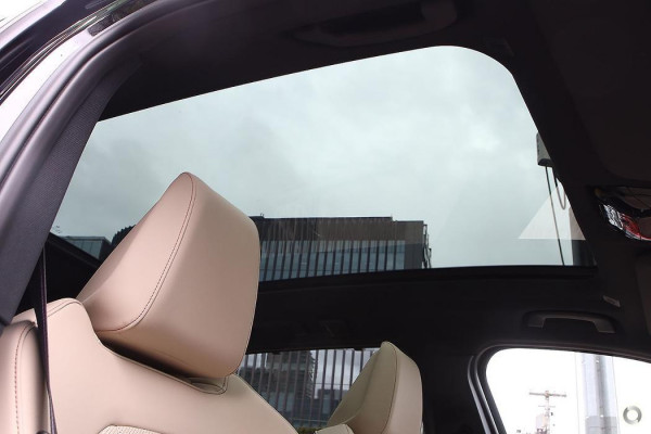 2026 BMW X3 G45 30e xDrive SUV image 9
