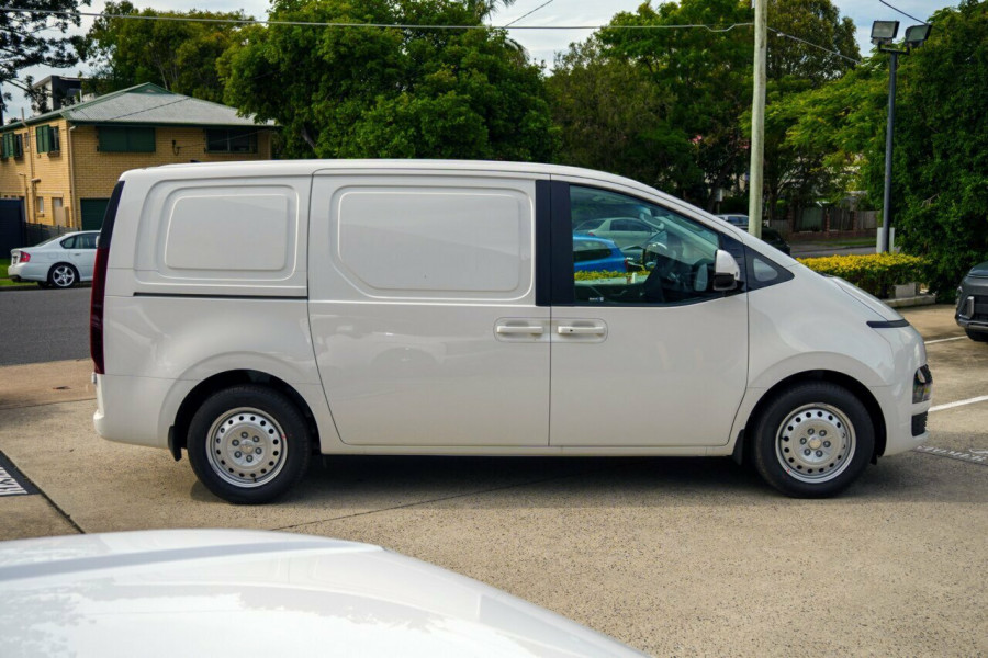 2026 MY27 Hyundai Staria Load US4.V4  Van Image 4