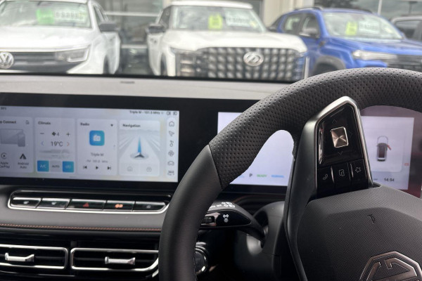 2025 MG HS AS33H Essence Hybrid+ SUV Image 18