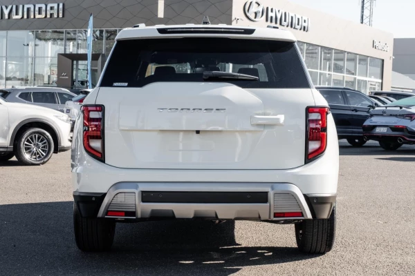 2025 KGM Torres J116 Adventure SUV Image 5