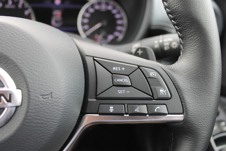 2020 Nissan JUKE F16 ST-L Suv Image 14