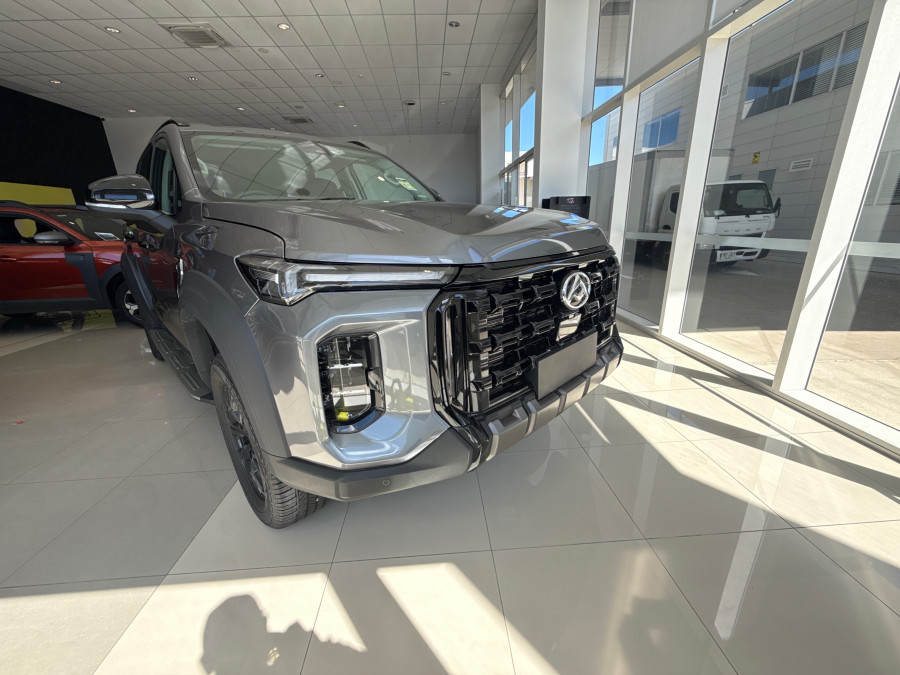2026 MY25 LDV D90 SV9A Mode SUV Image 1