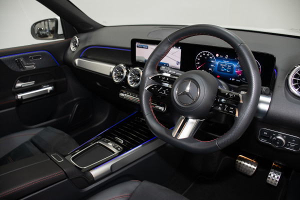 2025 Mercedes-Benz GLB-Class 250 4matic SUV Image 15