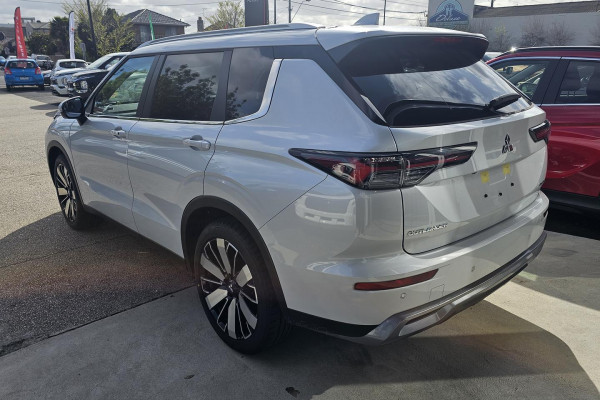 2026 MY25 Mitsubishi Outlander ZM Aspire SUV Image 4