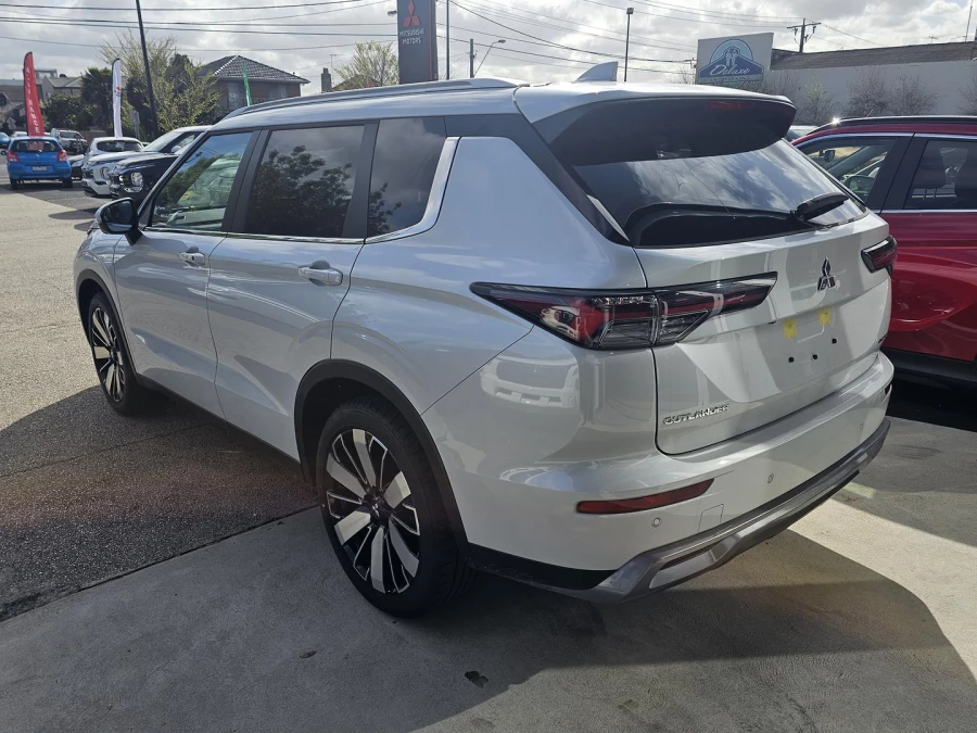 2026 MY25 Mitsubishi Outlander ZM Aspire SUV Image 4