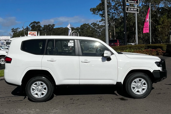2025 Toyota LandCruiser FJA300R GX (Series 2) SUV Image 4