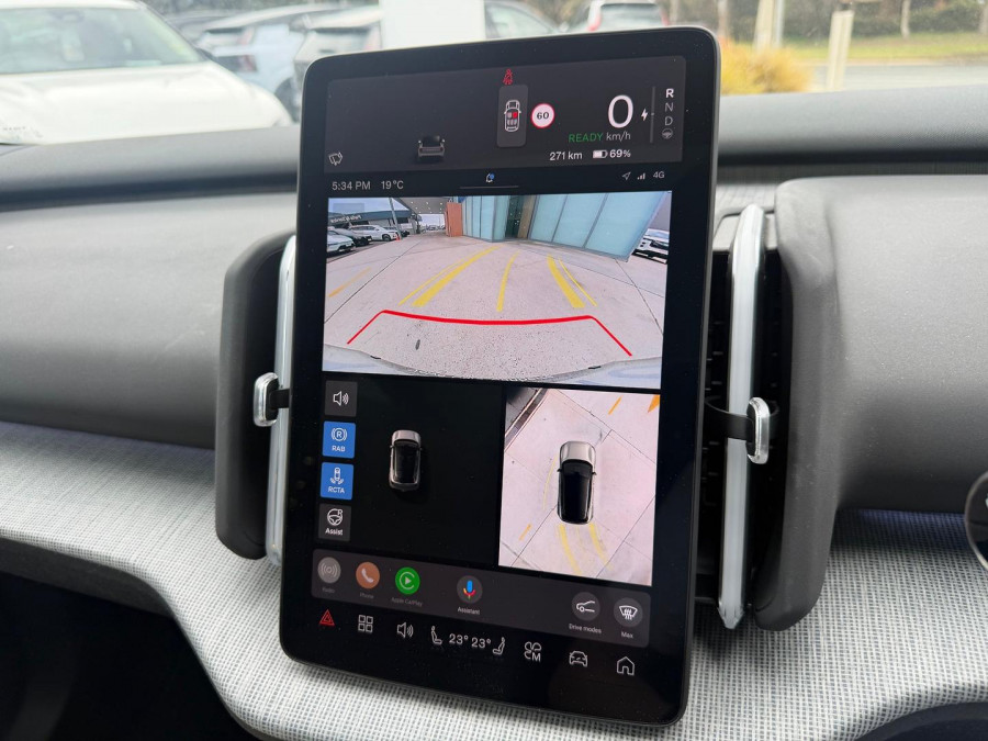 2024 MY25 Volvo EX30  Twin Motor Performance Ultra SUV Image 13