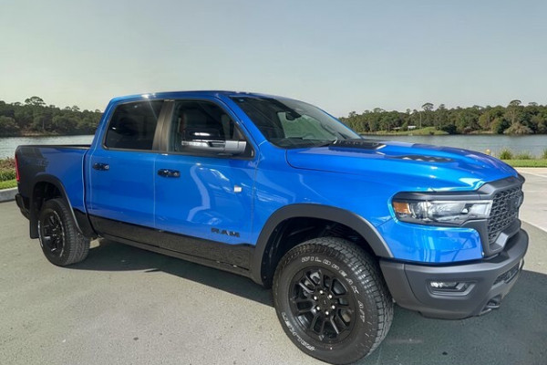 2025 Ram 1500 DT6X9821W.25 2025 Ute Image 1