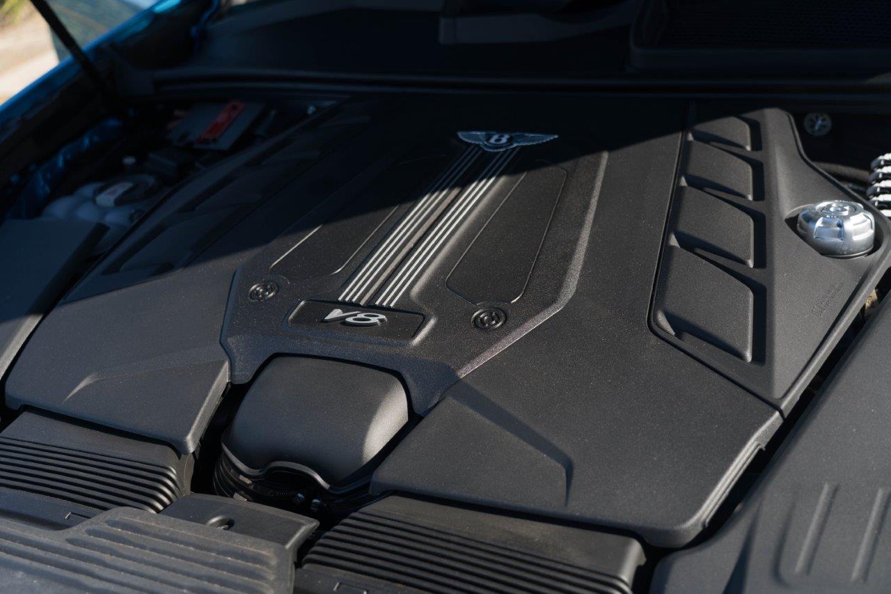 2024 Bentley Bentayga V8S Black Line SUV Image 11
