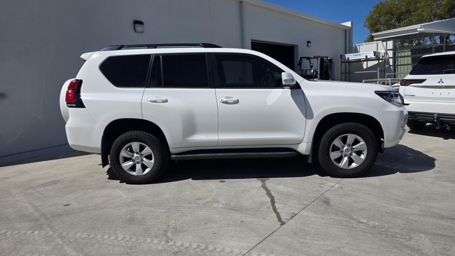 2022 Toyota LandCruiser Prado GDJ150R GXL SUV Image 12