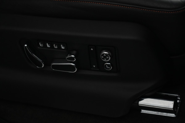 2020 Bentley Bentayga V8 SUV Image 45