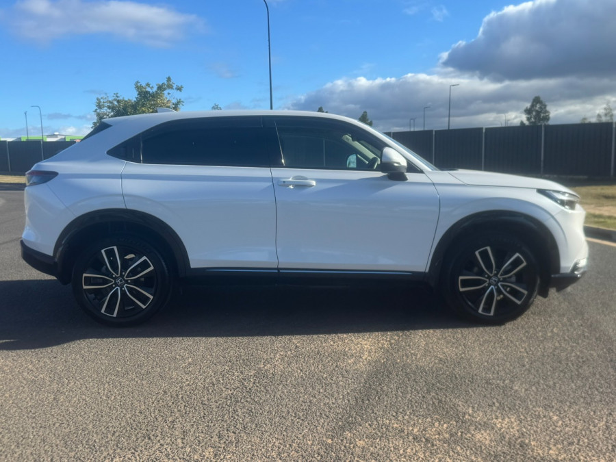 2023 MY22 Honda HR-V  e:HEV L SUV Image 2