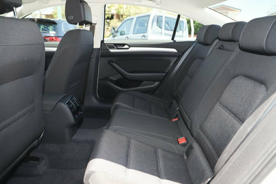 2019 Volkswagen Passat B8 132TSI Sedan Image 12