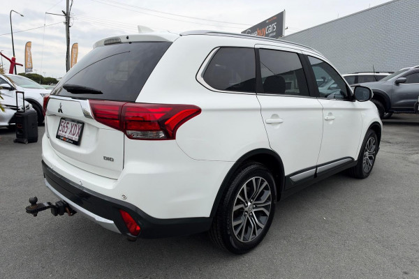 2016 MY17 Mitsubishi Outlander ZK LS Safety Pack SUV Image 7