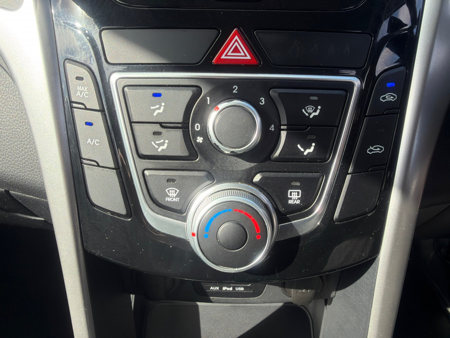 2015 MY16 Hyundai i30 GD3 Series II Active Hatch Image 12