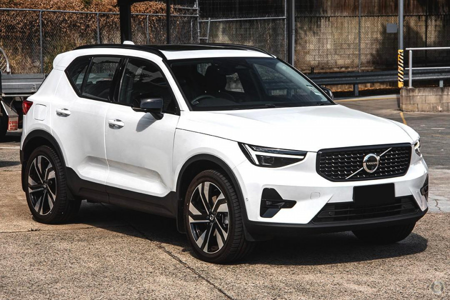 2026 Volvo XC40 XZ Ultra B4 Dark SUV Image 5