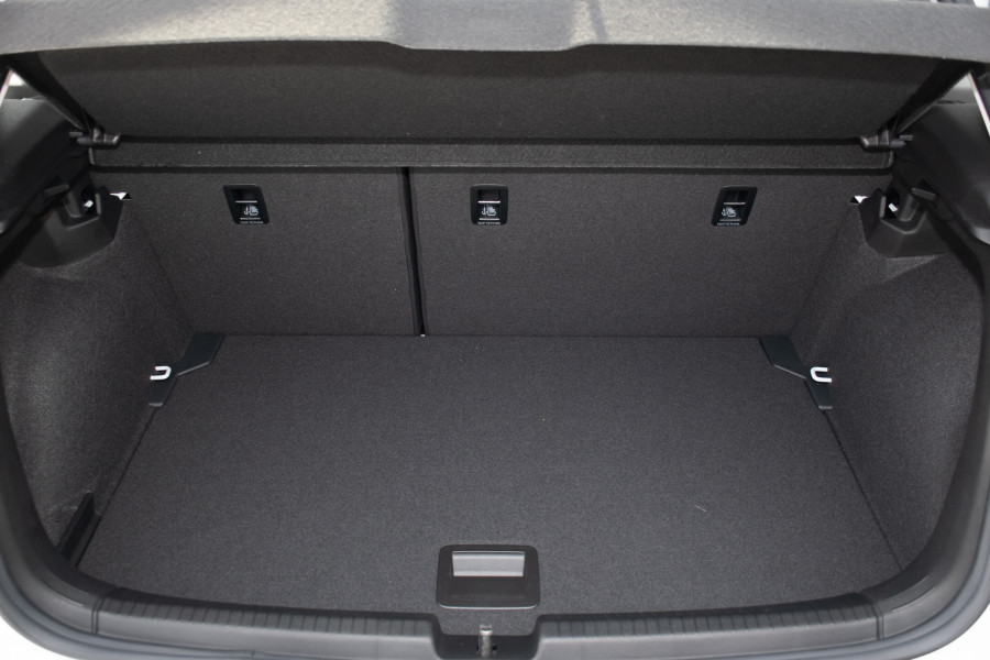 2025 MY26 Volkswagen Polo AE 85TSI Life Hatch Image 17
