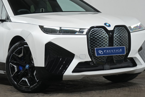2024 BMW iX xDrive40 Sport SUV Image 2
