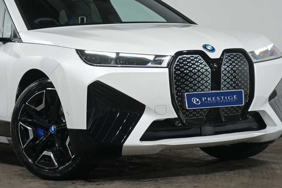 2024 BMW iX xDrive40 Sport SUV Image 2