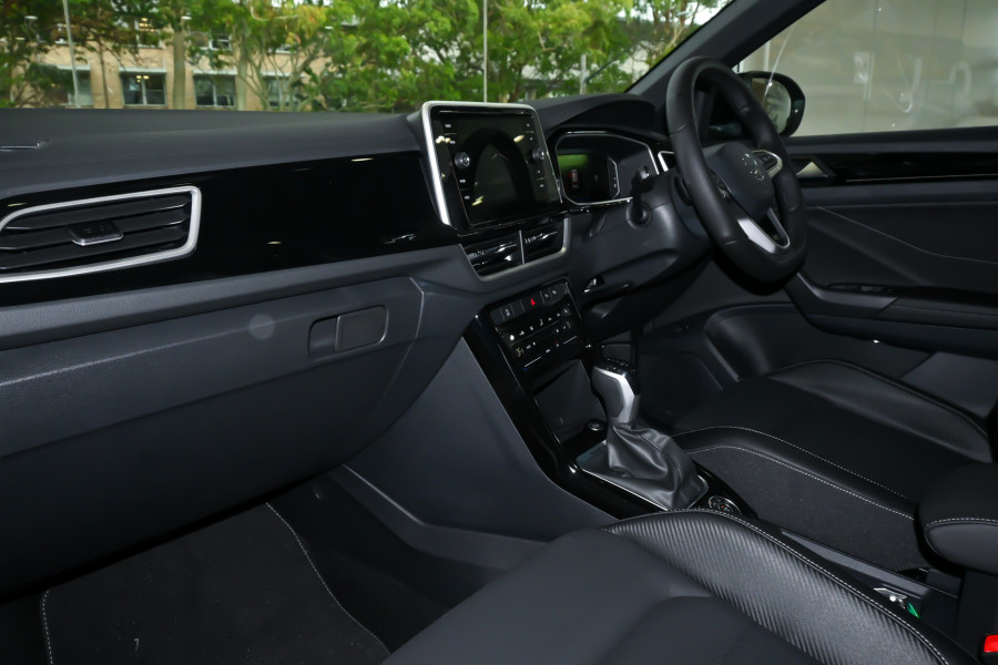2025 Volkswagen T-Roc D11 140TSI R-Line SUV