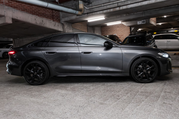 2025 Audi A5 B10 TFSI 150kW S line Sedan image 3