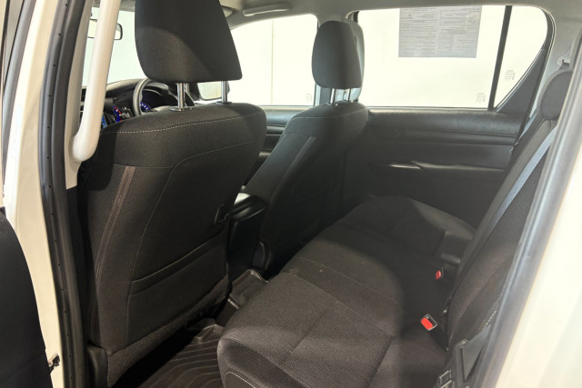 2020 Toyota HiLux  SR Dual Cab Ute Image 15