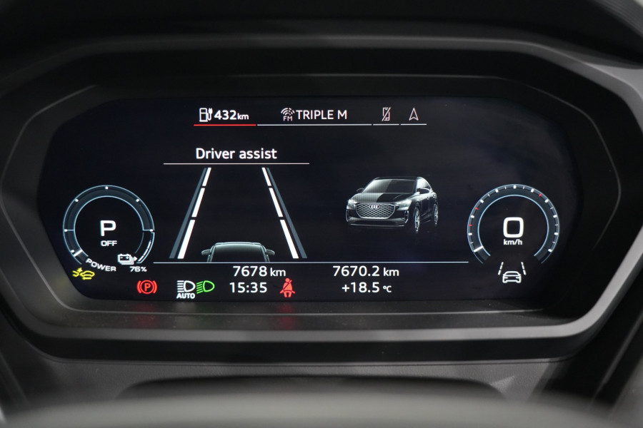 2025 Audi Q4 e-tron F4 45 SUV Image 17