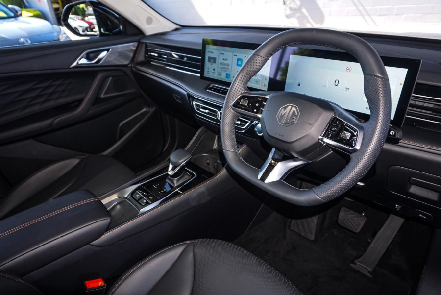 2024 MG HS AS33 Excite SUV Image 6