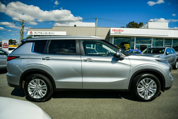 2023 MY24 Mitsubishi Outlander ZM LS SUV Image 5