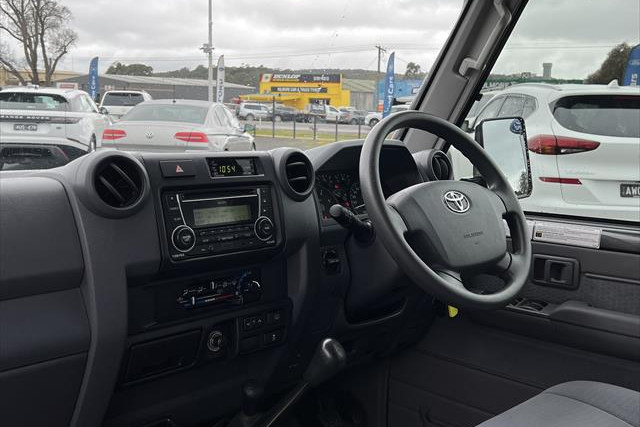 2017 Toyota Landcruiser VDJ76R GXL (4X4) Wagon