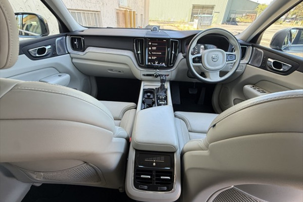 2020 Volvo XC60 UZ D4 Inscription SUV Image 12