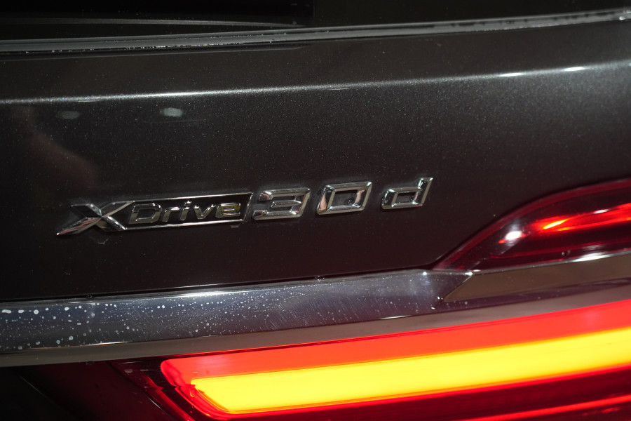 2020 BMW X7 Xdrive30d SUV Image 10